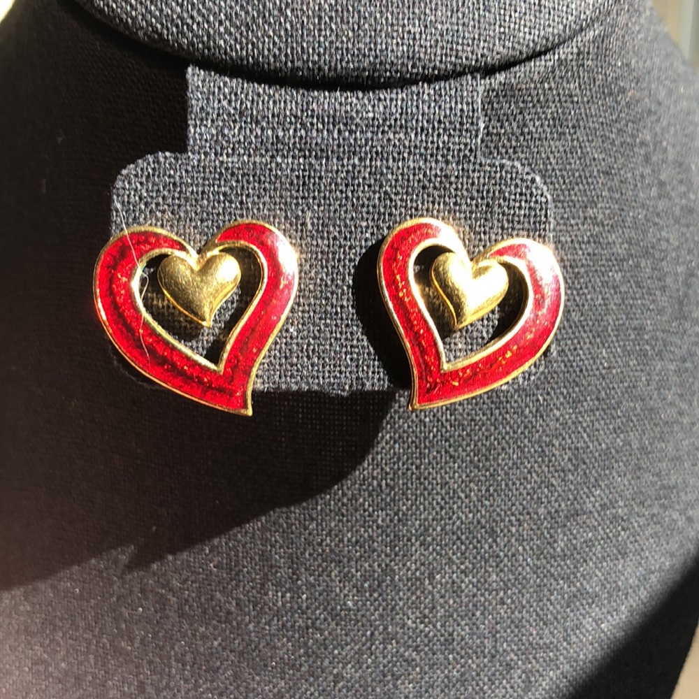 Vintage AVON Ruby Look Gold Tone Heart Post Earrings